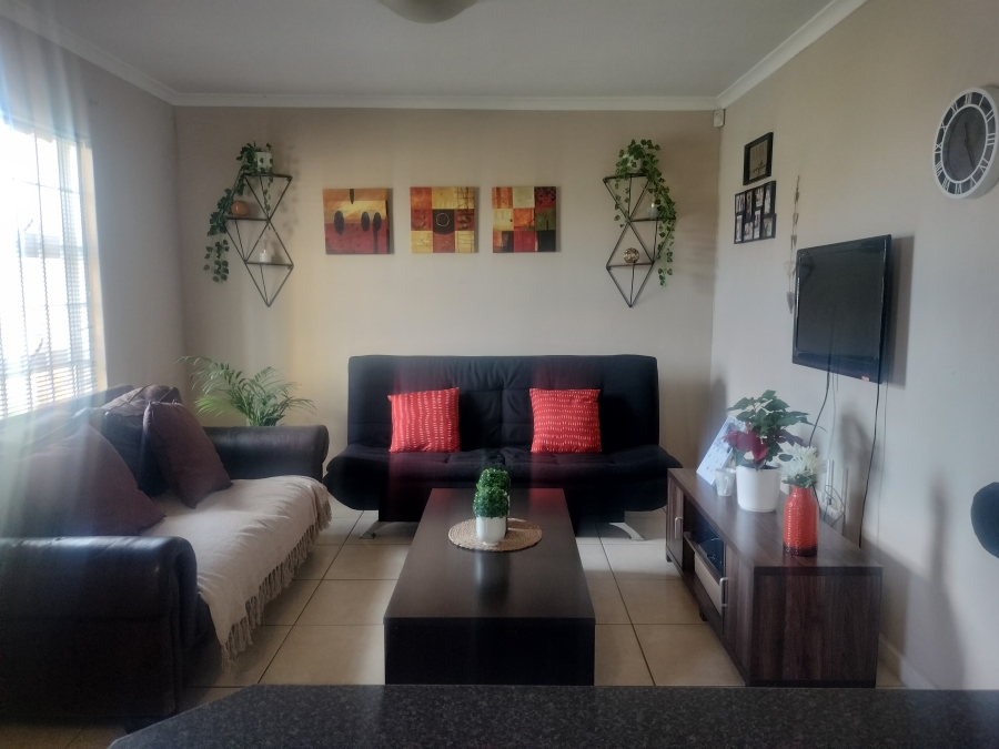 To Let 3 Bedroom Property for Rent in Hagley Western Cape